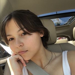 Meet your Posher, Ella